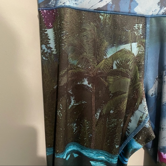 ⭐ Reebok Mountain Pride Running Tights/Leggings - Picture 6 of 7